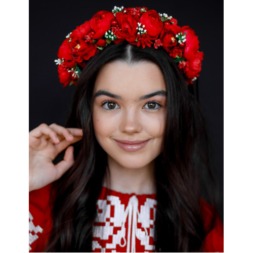 Обруч з квітів ніжість